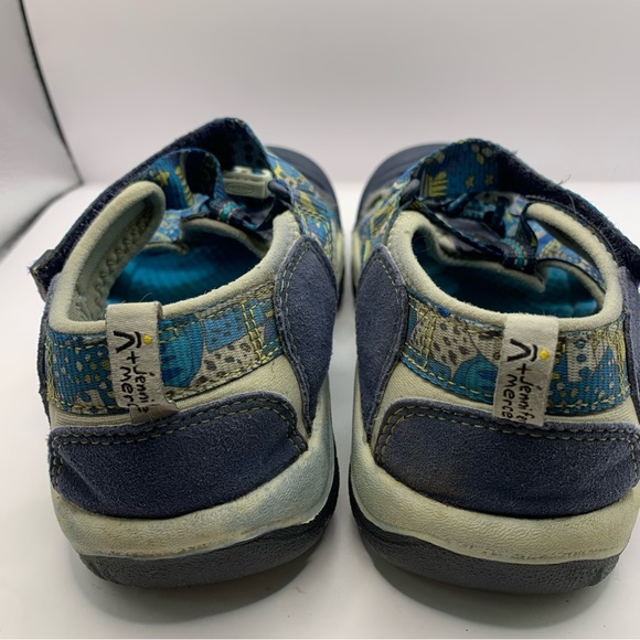 Keen Blue Pattern Washable Hiking Sandals, big boy SZ 3 hiking sandals - Picture 5 of 10